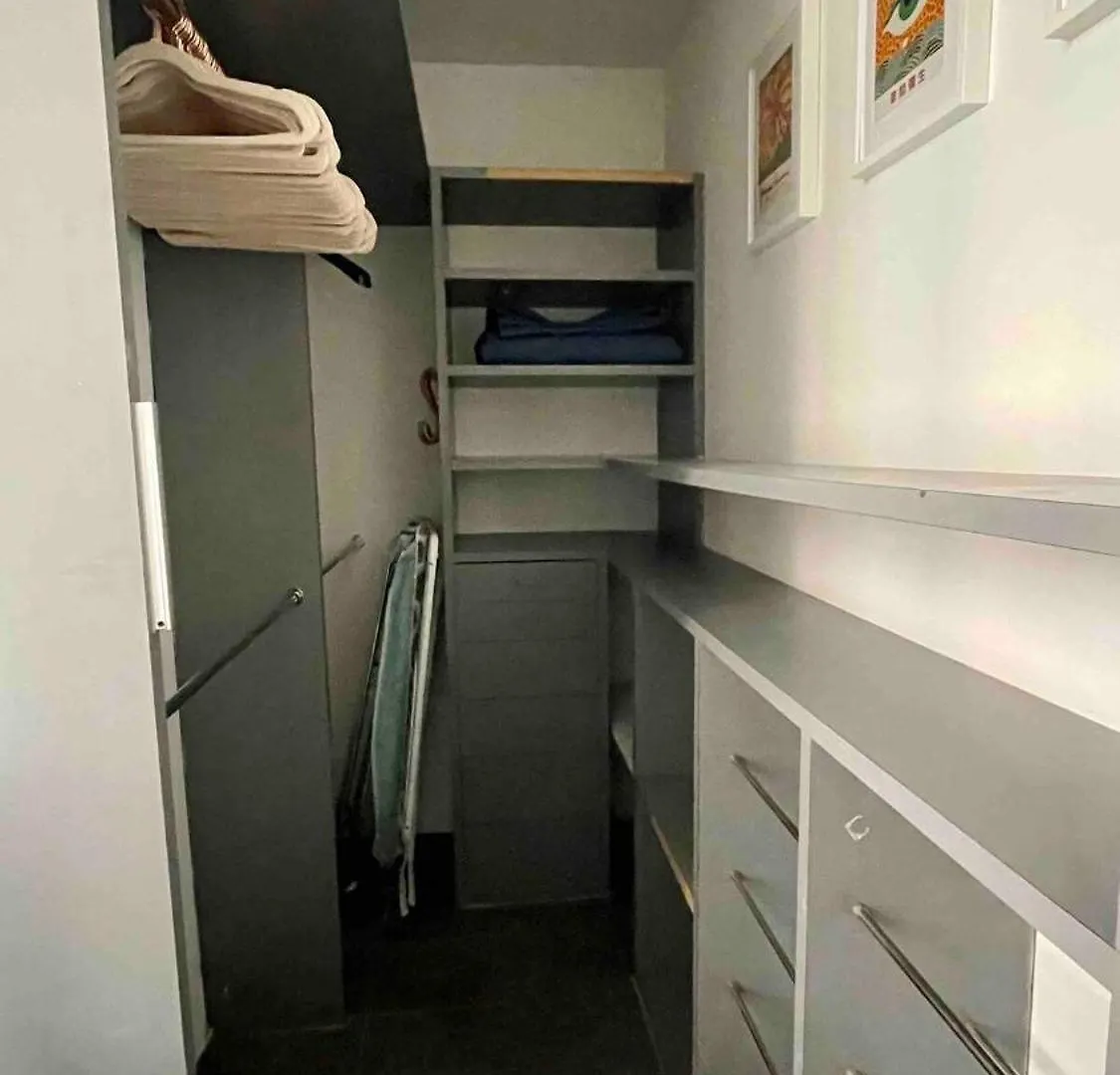 Bocconi Industrial Loft 2Bdr, 2Btr Apartman Milánó