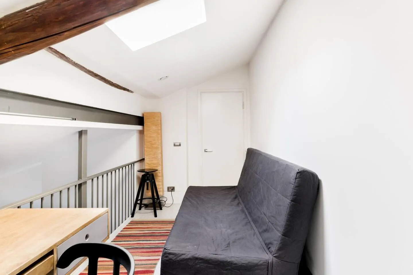 Bocconi Industrial Loft 2Bdr, 2Btr Apartman Milánó